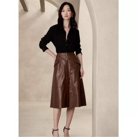 NWT Banana Republic Factory Vegan Faux Leather Brown A Line Button Midi Skirt 2 - Picture 3 of 16